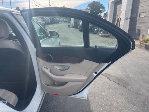 Used 2015 Mercedes-Benz C 300 4MATIC Sedan image 16