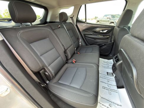 Used 2023 GMC Terrain SLE w/ Driver Convenience Package AWD/4WD image 14