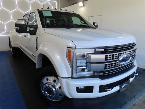 Used 2019 Ford F450 Platinum w/ Platinum Ultimate Package image 5