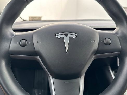 Used 2018 Tesla Model 3 Mid Range image 22