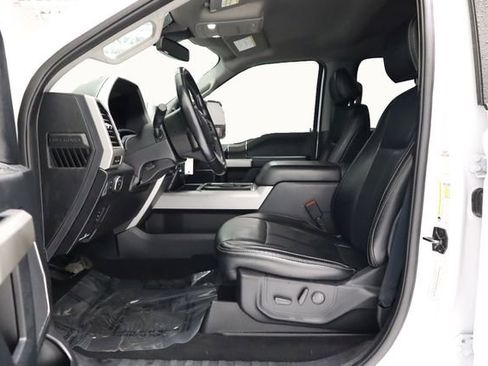 Used 2021 Ford F250 Lariat w/ Lariat Value Package AWD/4WD image 13