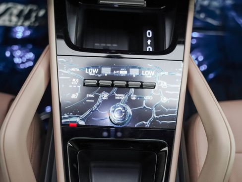 New 2026 Porsche Cayenne image 20