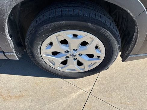 Used 2019 Subaru Forester w/ Alloy Wheel Package image 11