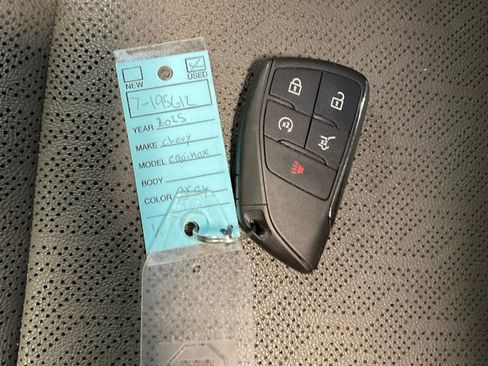 Used 2025 Chevrolet Equinox LT w/ Convenience Package II image 24