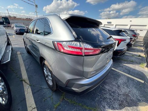 Used 2024 Ford Edge SEL AWD/4WD image 4