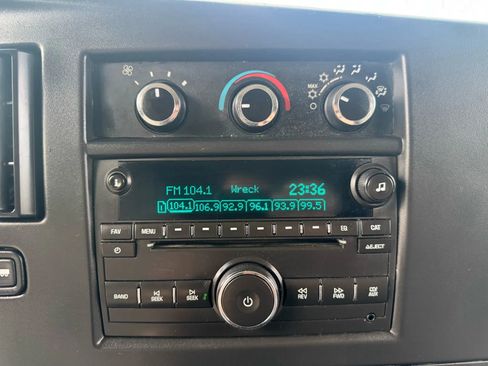 Used 2016 Chevrolet Express 3500 LT w/ LT Preferred Equipment Group image 41