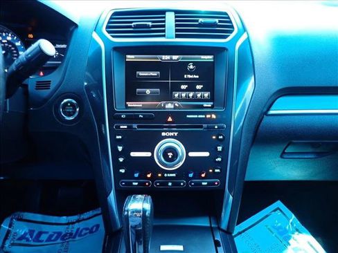 Used 2016 Ford Explorer Sport w/ Equipment Group 401A AWD/4WD image 18
