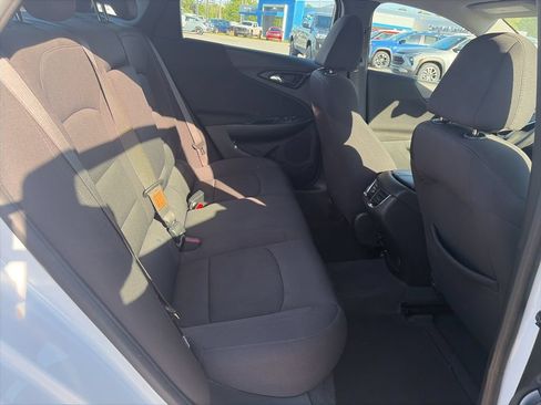 Used 2024 Chevrolet Malibu LT FWD image 12
