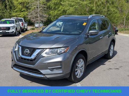 Used 2018 Nissan Rogue SV image 9
