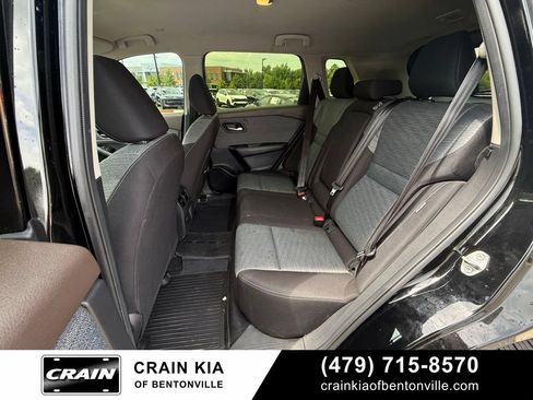 Used 2023 Nissan Rogue SV FWD image 24
