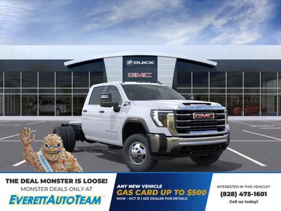 New 2026 GMC Sierra 3500 Pro w/ Convenience Package