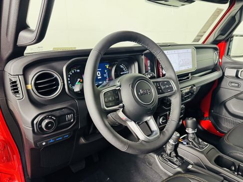 New 2025 Jeep Wrangler Unlimited Sahara image 8