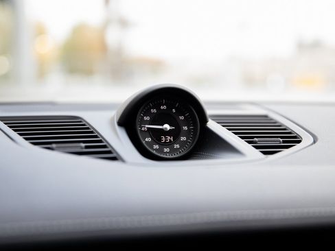 Certified 2024 Porsche Panamera 4 image 14