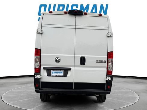 Used 2024 RAM ProMaster 2500 w/ Convenience Group image 5