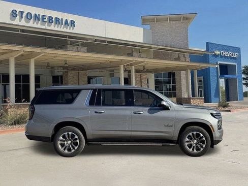 New 2026 Chevrolet Suburban LT w/ Comfort Package image 4