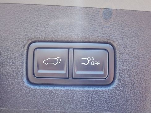 Certified 2024 Kia Telluride EX w/ EX Captain's Chair Package FWD image 16