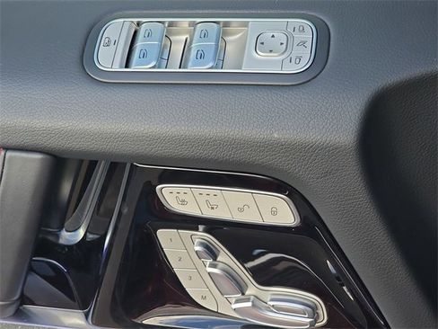 Used 2024 Mercedes-Benz G 63 AMG 4MATIC image 30