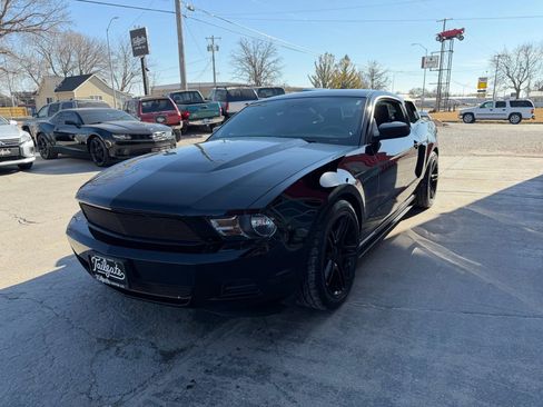 Used 2012 Ford Mustang Coupe image 4
