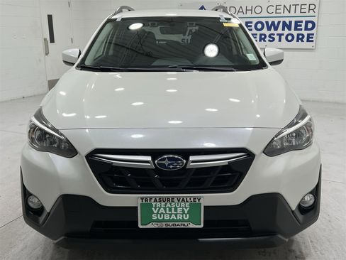 Used 2023 Subaru Crosstrek 2.0i Premium image 3