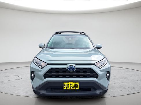 Used 2021 Toyota RAV4 XLE Premium AWD/4WD image 2