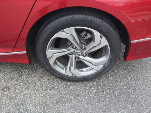 Used 2018 Honda Accord EX-L image 9