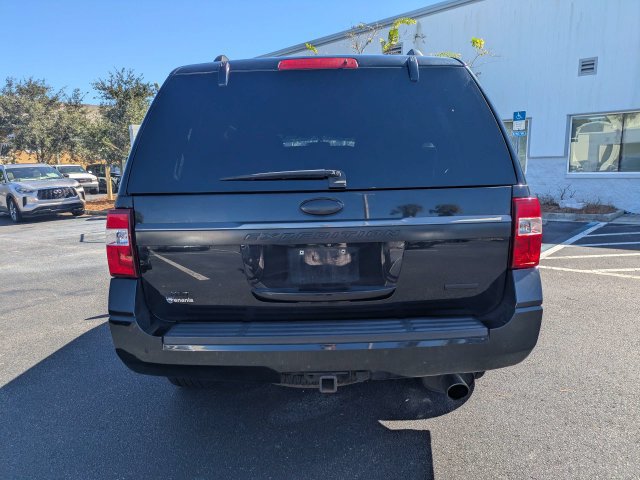 Used 2015 Ford Expedition XLT w/ Equipment Group 202A AWD/4WD image 4