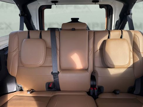 Used 2021 Jeep Wrangler Unlimited Sahara 4xe image 10