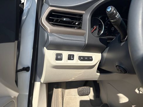 Used 2023 GMC Acadia Denali w/ Denali Ultimate Package AWD/4WD image 18