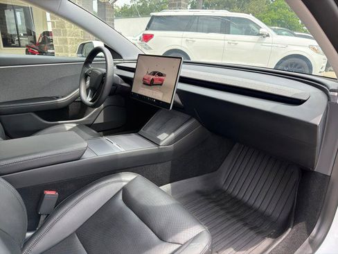 Used 2024 Tesla Model 3 RWD image 19