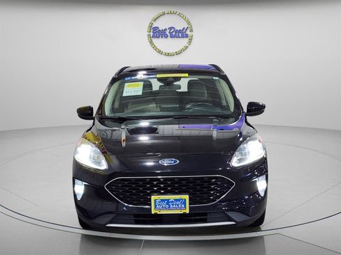 Used 2020 Ford Escape Titanium FWD image 9