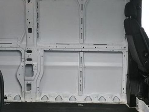 Used 2025 RAM ProMaster 2500 w/ Convenience Group FWD image 11