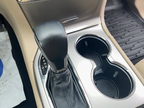 Used 2019 Jeep Grand Cherokee Laredo w/ Security & Convenience Group image 17