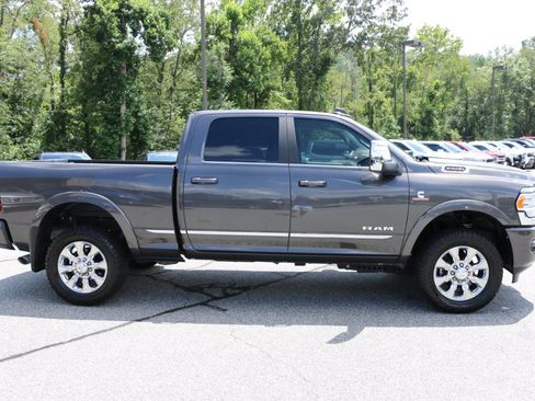 Used 2023 RAM 2500 Limited AWD/4WD image 9