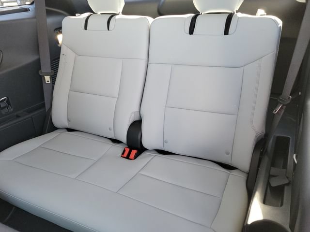 New 2026 Ford Explorer Platinum w/ LUX Leather Package AWD/4WD image 8