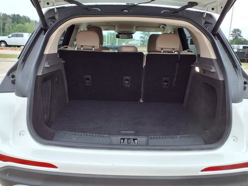Used 2022 Lincoln Corsair FWD w/ Equipment Group 101A image 8