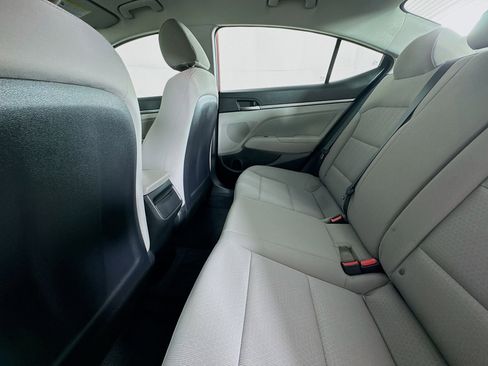 Used 2018 Hyundai Elantra SEL image 23