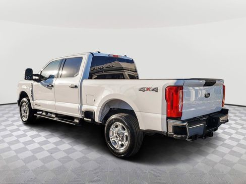 Used 2025 Ford F250 XLT image 5