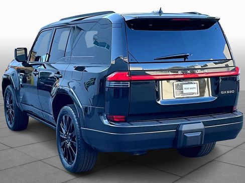 Used 2024 Lexus GX 550 w/ Accessory Package (2T) AWD/4WD image 11