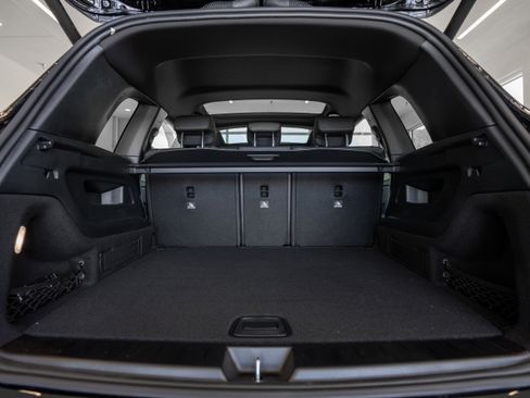 Used 2024 Mercedes-Benz GLB 250 GLB 250 w/ Exclusive Package image 35