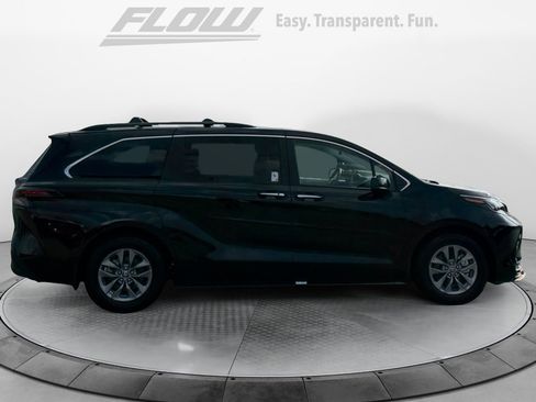 Certified 2026 Toyota Sienna XLE AWD/4WD image 10
