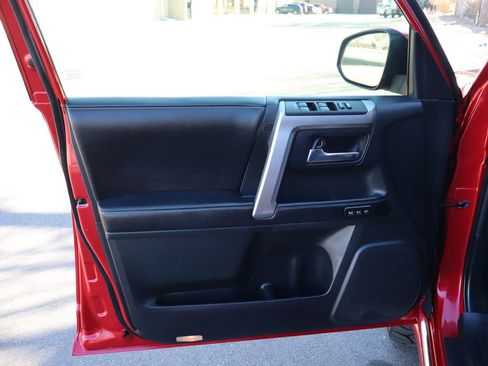 Used 2015 Toyota 4Runner Limited image 24