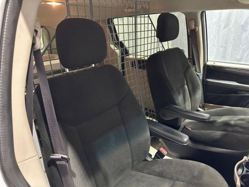 Used 2015 RAM C/V Tradesman w/ UConnect Hands-Free Group image 25