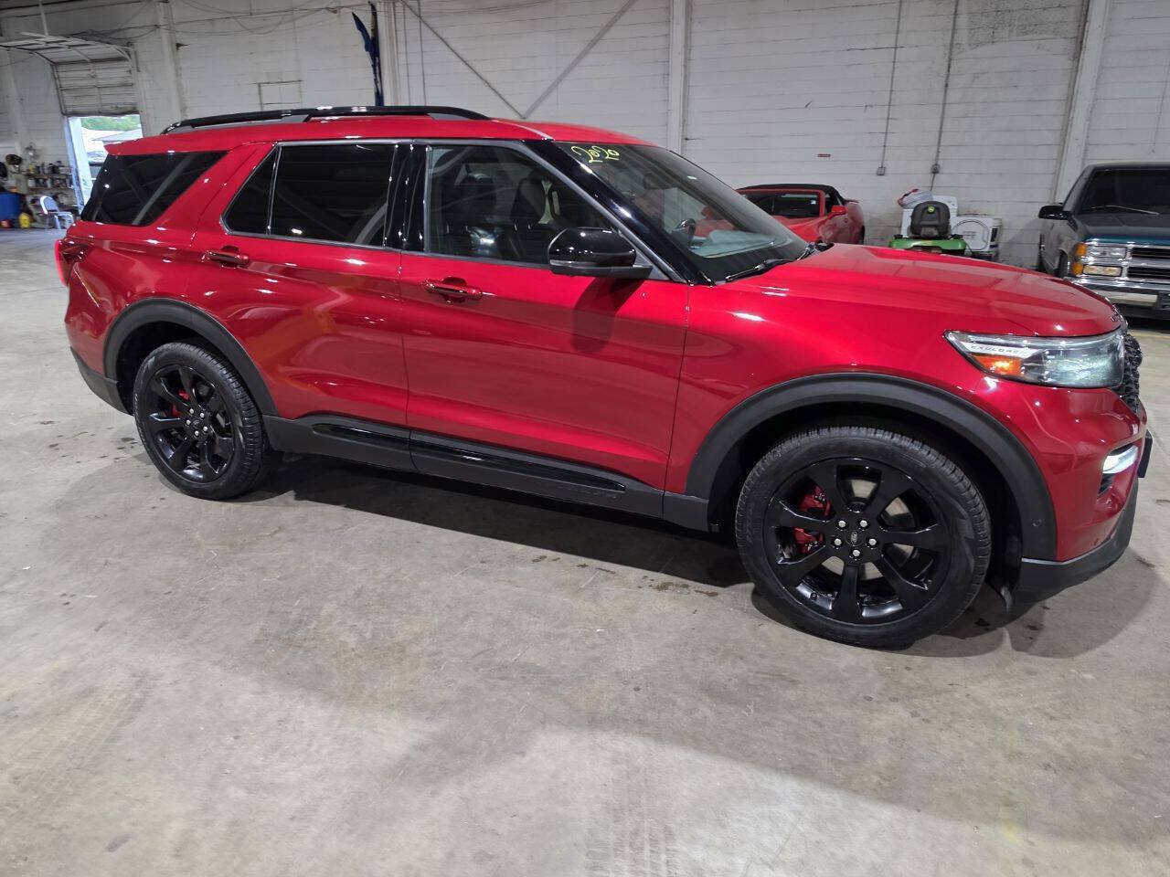 Used 2020 Ford Explorer ST w/ ST Street Pack AWD/4WD image 17