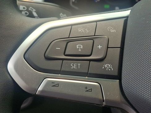 Used 2022 Volkswagen Atlas SEL AWD/4WD image 24