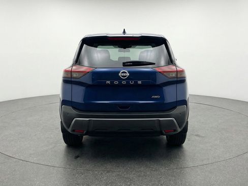 Used 2025 Nissan Rogue SV image 7