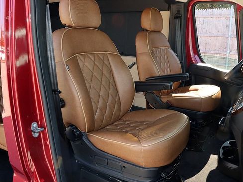 Used 2023 RAM ProMaster 2500 w/ Premium Convenience Group (B) image 16