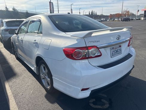 Used 2011 Toyota Corolla S image 4