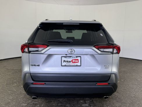 Used 2025 Toyota RAV4 XLE w/ Convenience Package image 6
