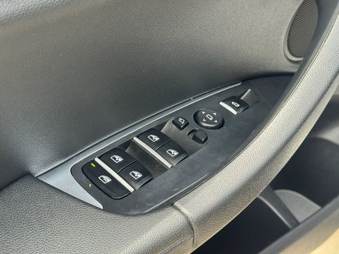 Used 2019 BMW X3 sDrive30i w/ Driving Assistance Package RWD image 12