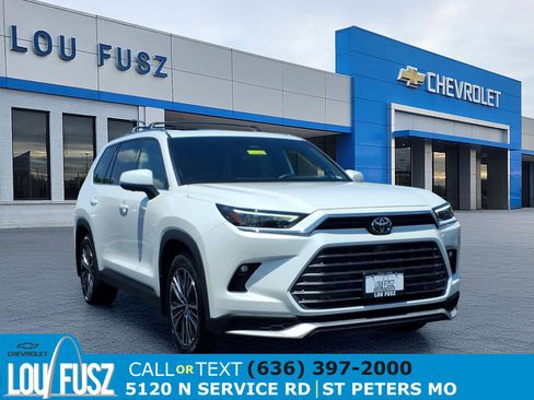 Used 2025 Toyota Grand Highlander AWD Hybrid image 1